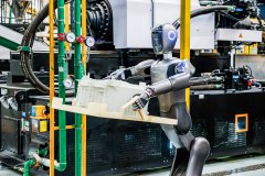 美的能源演讲期内初次以全体品牌表态